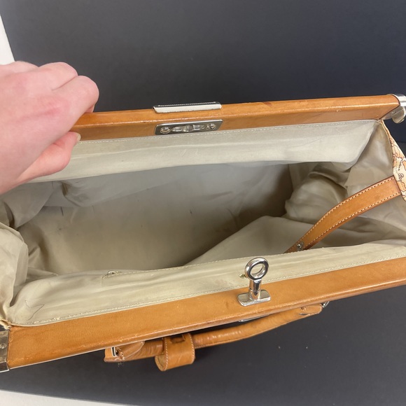 Freds Intl Wanderlust Map Bag With Leather Top Handles - Picture 16 of 16